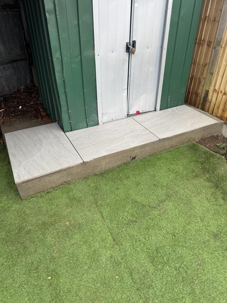 Porcelain Slabs On Concrete Base