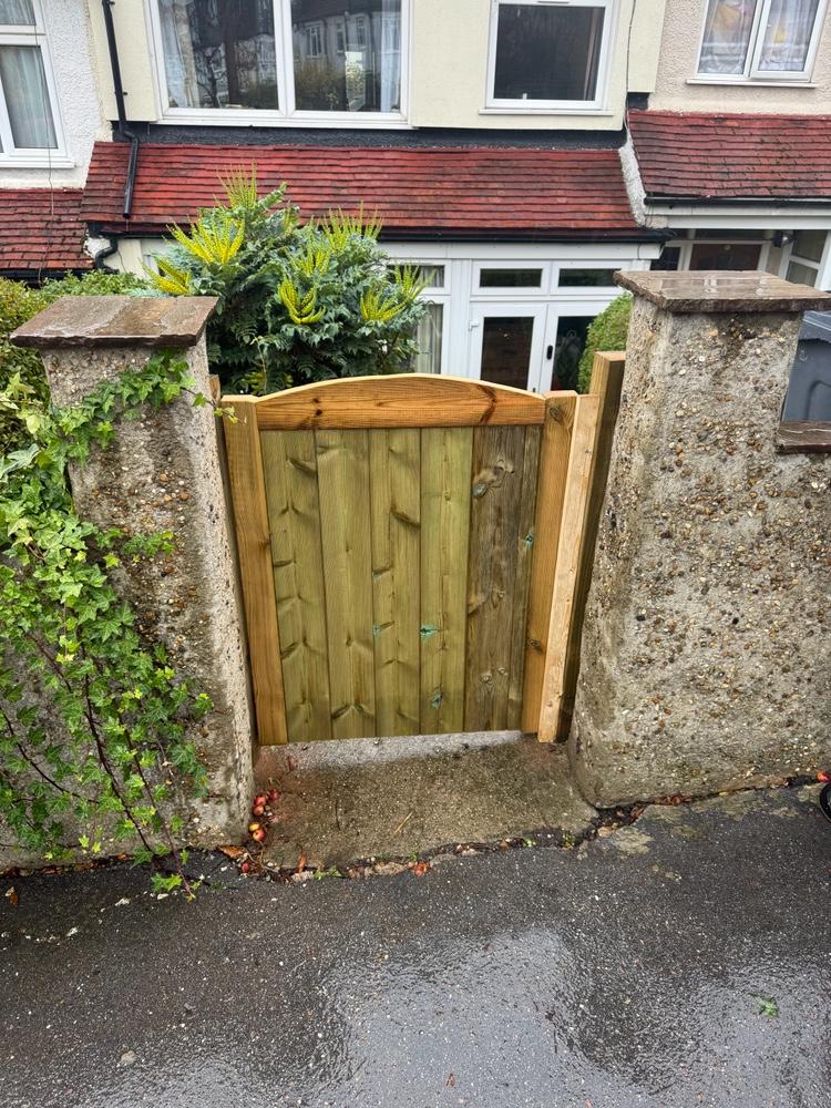 Front Garden Gate Install