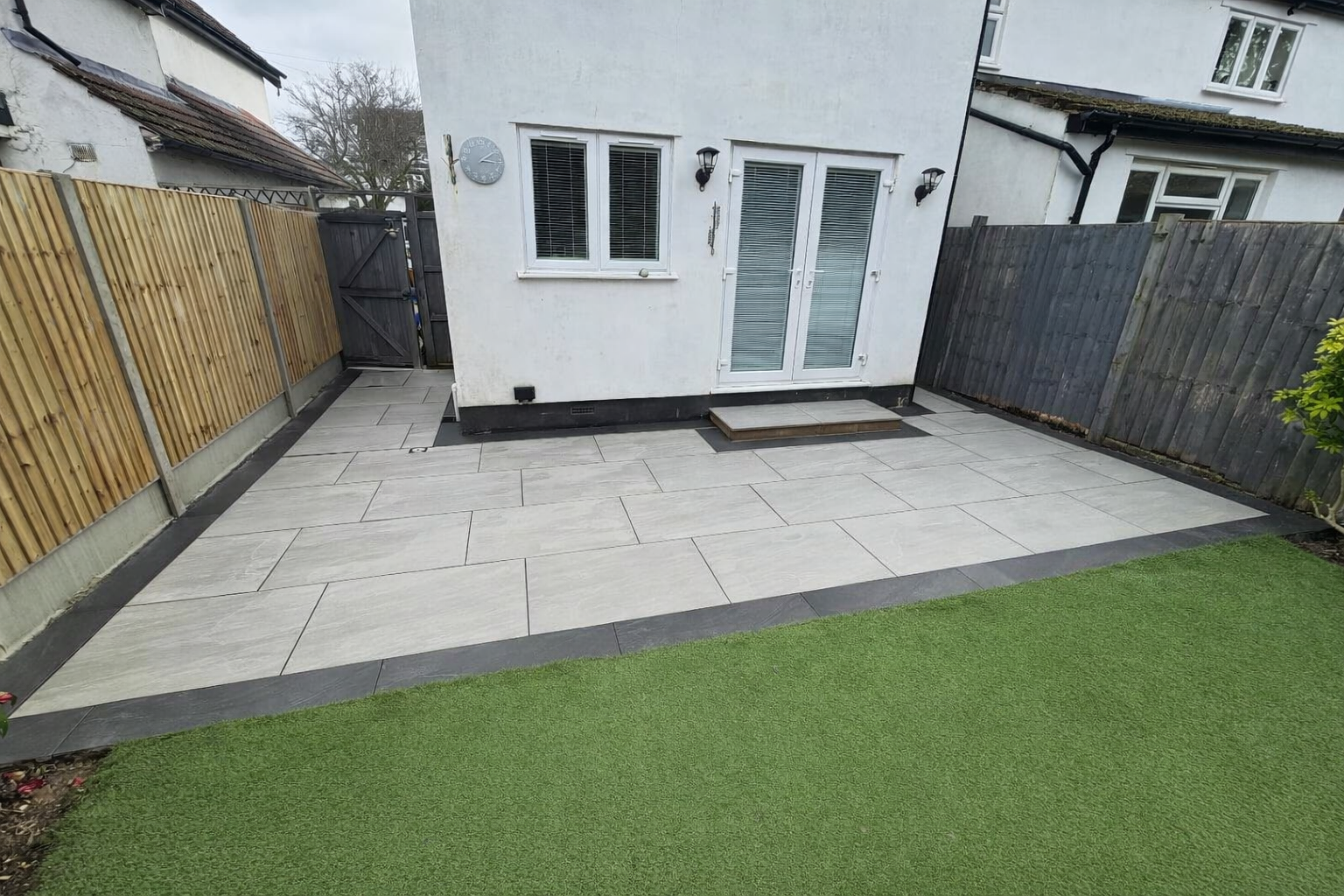 Kandla Grey with Anthracite Edging Porcelain